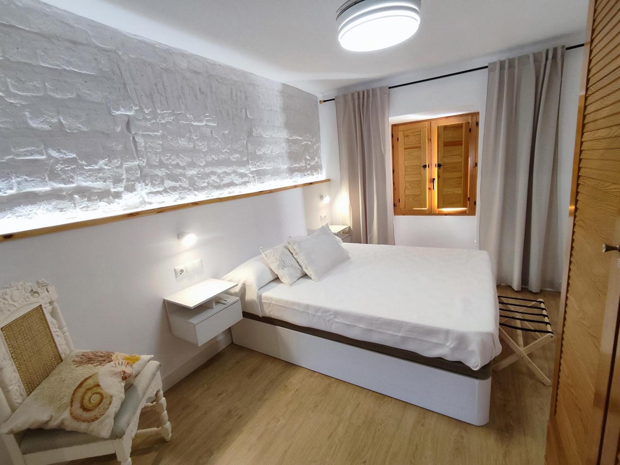 River House Касерес Экстерьер фото