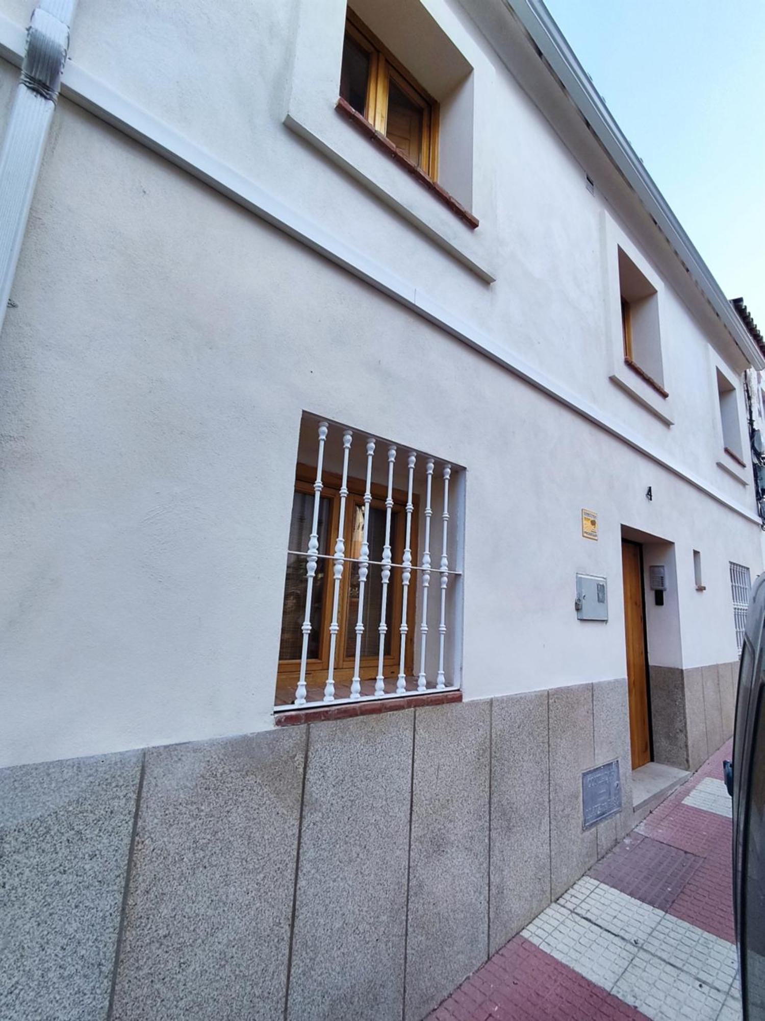 River House Касерес Экстерьер фото